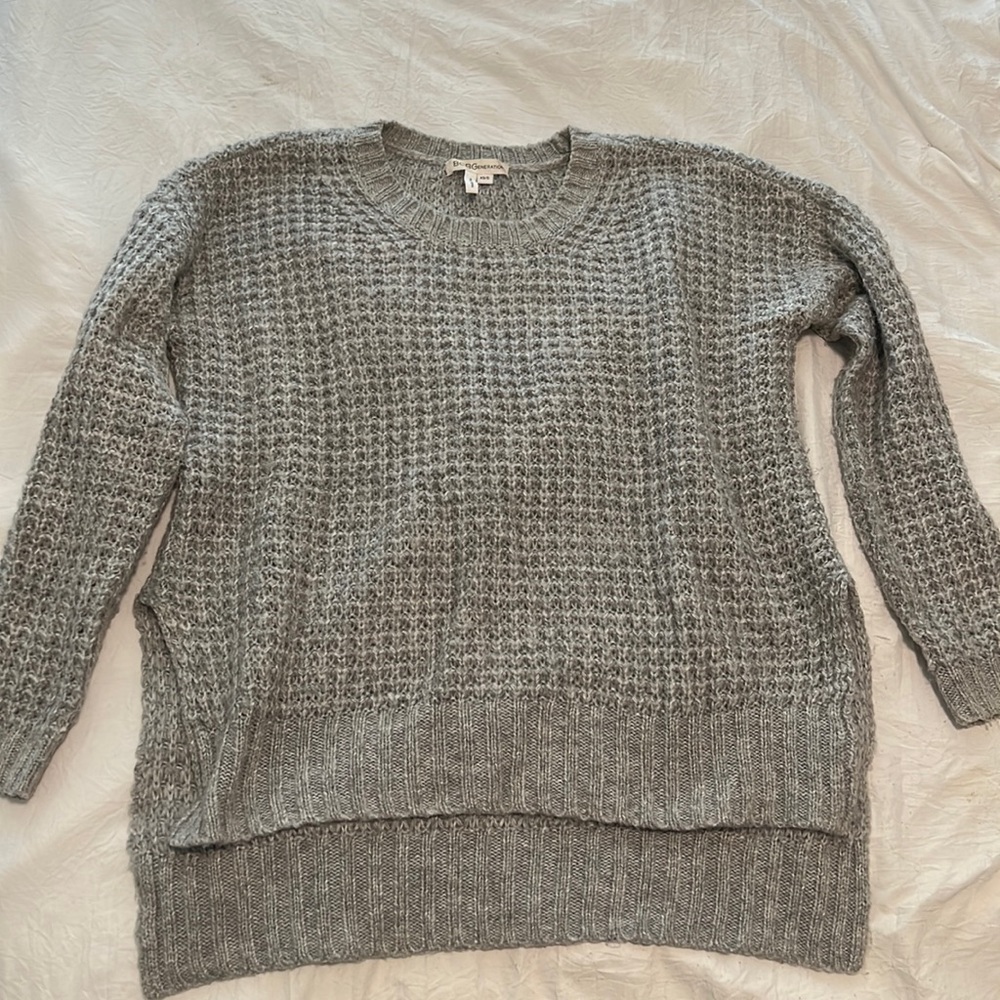 BCBG Chunky Knit Sweater size XS/S